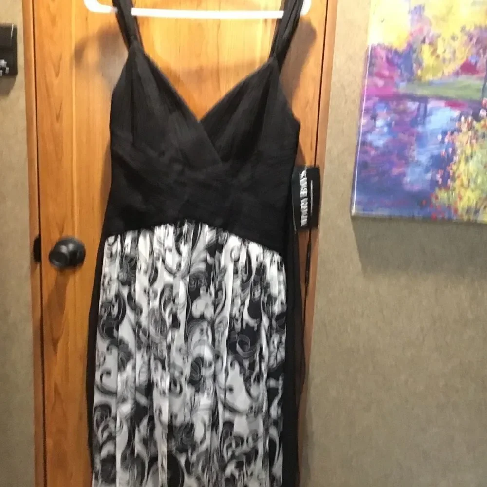 NWT Mary Bays/Victorian Royal Co.  Silk Dress Women’s Size 8. Black and White
